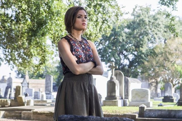 Ravenswood : Foto Nicole Gale Anderson