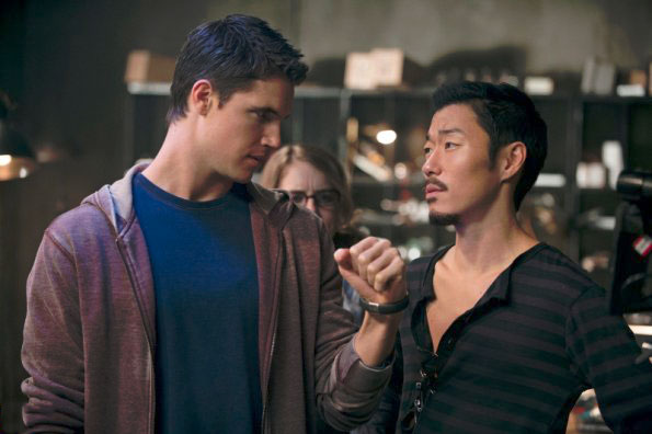 The Tomorrow People (2013) : Foto Aaron Yoo, Robbie Amell