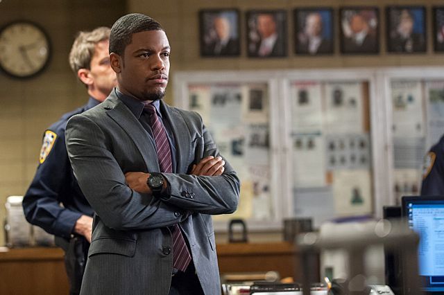 Elementary : Foto Jon Michael Hill