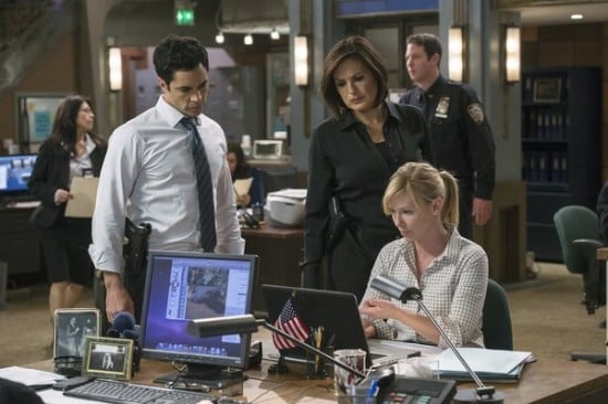 Ley y orden: Unidad de víctimas especiales : Foto Kelli Giddish, Danny Pino, Mariska Hargitay