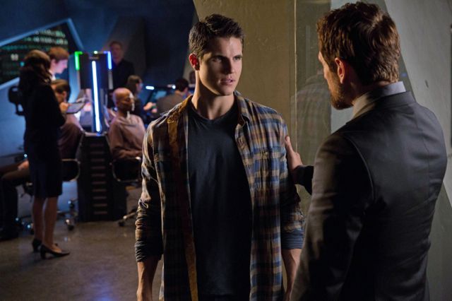 The Tomorrow People (2013) : Foto Robbie Amell