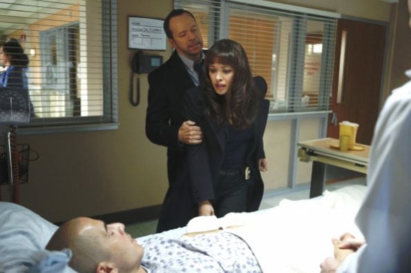 Blue Bloods (Familia de policías) : Foto Marisa Ramirez, Donnie Wahlberg