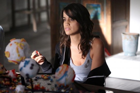 Trophy Wife : Foto Natalie Morales