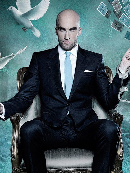 DMC: Más allá de la magia : Cartel