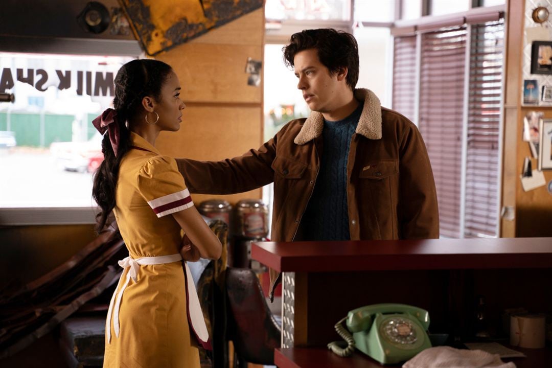 Riverdale : Foto Cole Sprouse, Erinn Westbrook
