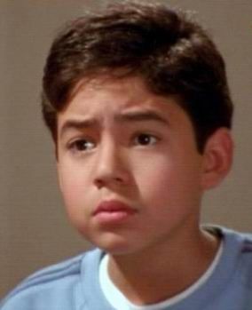 Cartel Alvin Alvarez