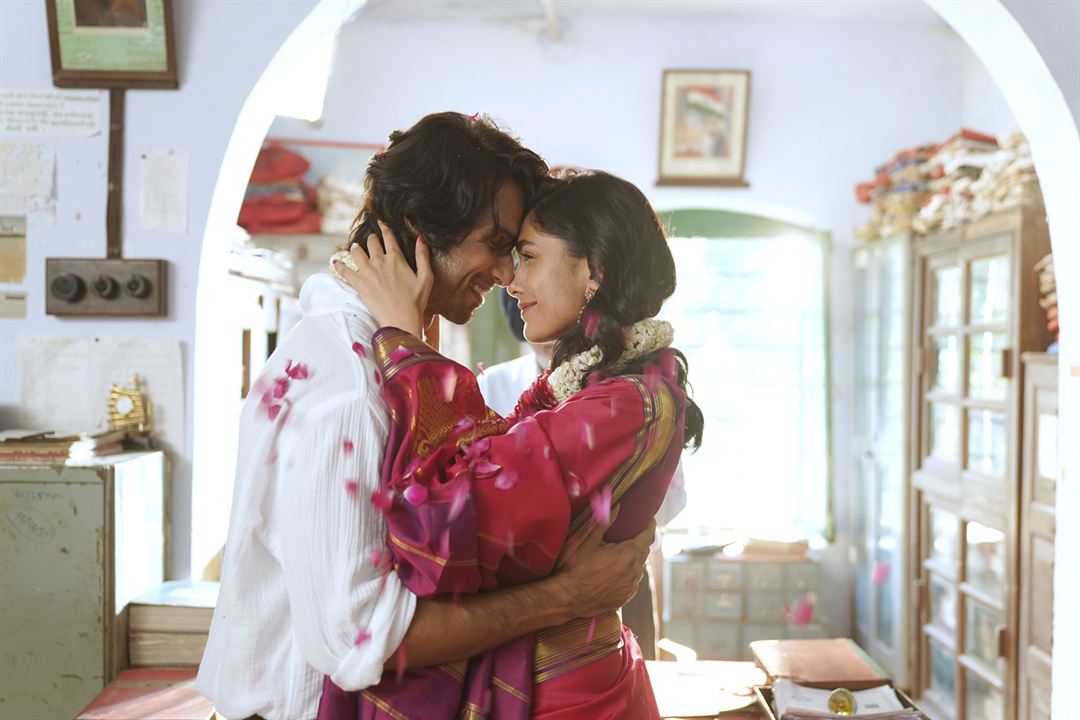 Foto Shahid Kapoor, Mrunal Thakur