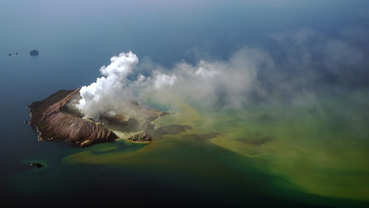 The Volcano: Rescue From Whakaari : Foto