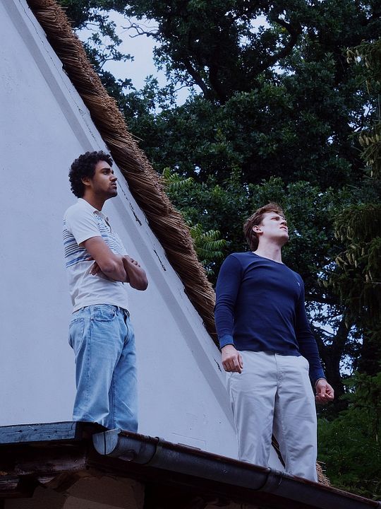 El cielo rojo : Cartel