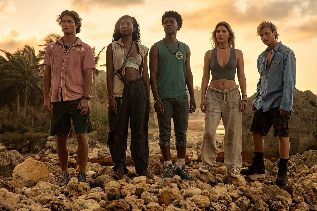 Outer Banks : Foto Chase Stokes, Madelyn Cline, Jonathan Daviss, Rudy Pankow