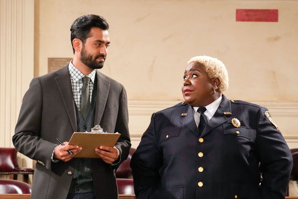 Night Court (2023) : Foto Lacretta, Kapil Talwalkar