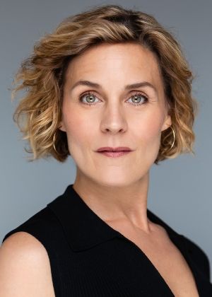 Cartel Alicia Johnston