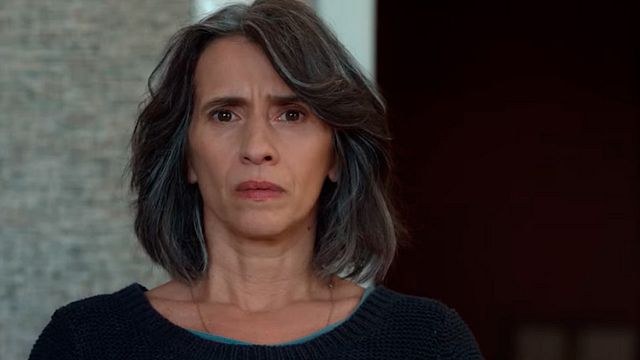 Sara, la mujer en las sombras Tráiler VO