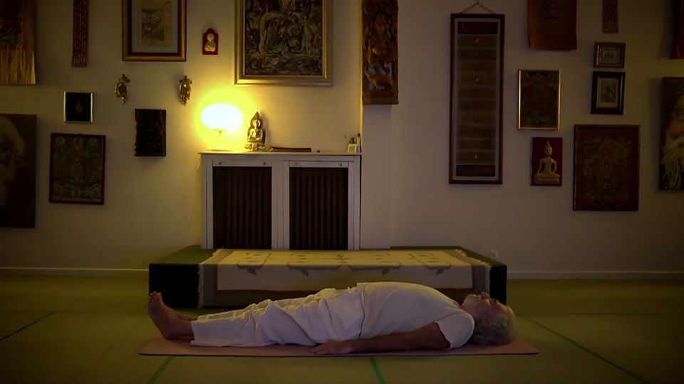 Tráiler de la película Sadhaka: La senda del yoga - Sadhaka: La senda ...