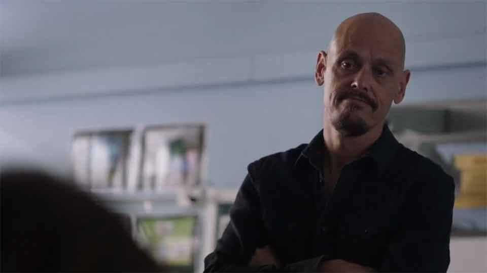 Mr. Inbetween - temporada 2 Tráiler VOSE - Vídeo Mr. Inbetween ...