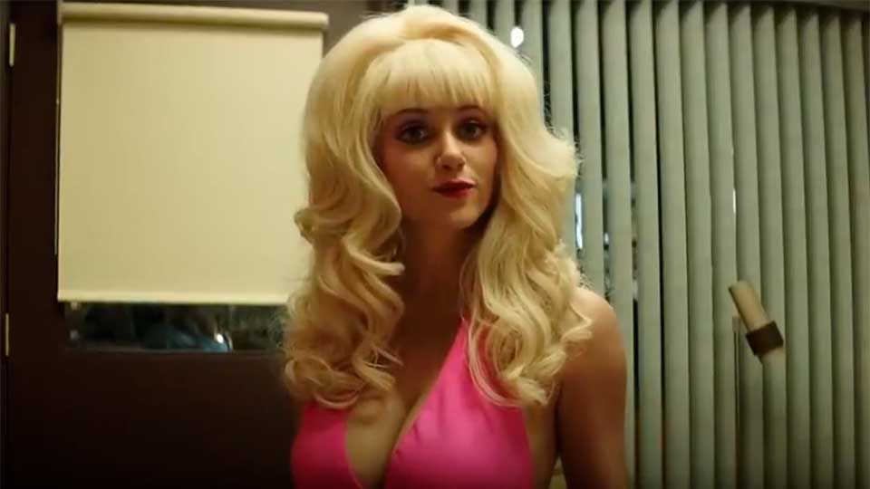 Angelyne Teaser VO - Vídeo Angelyne - SensaCine.com